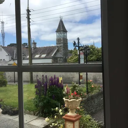 Rathmore House Bed & Breakfast *